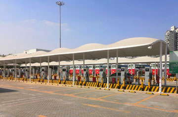 睦邻共生，，，，，，点亮绿色未来